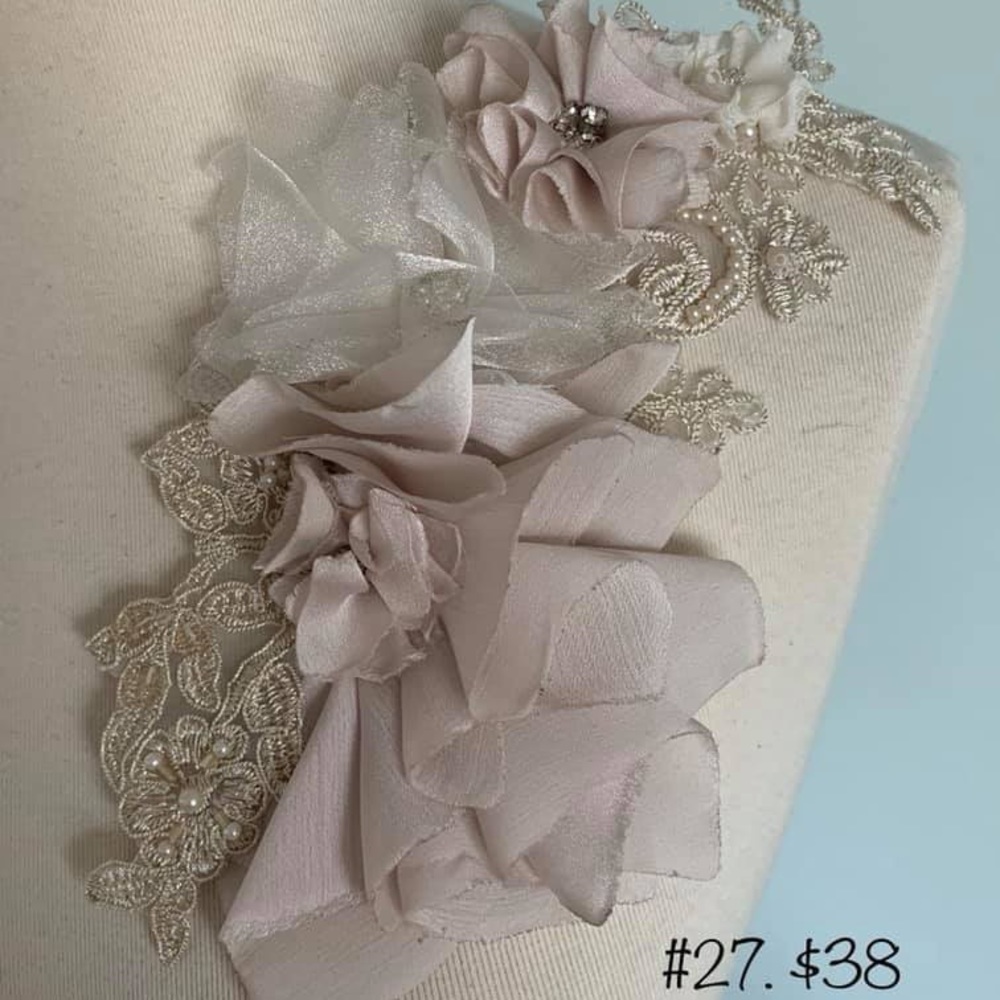 Blush & golds flower magnetic pin brooch, bridal